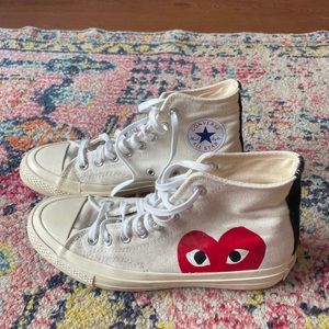 Corned des garçons converse hi tops size 9
